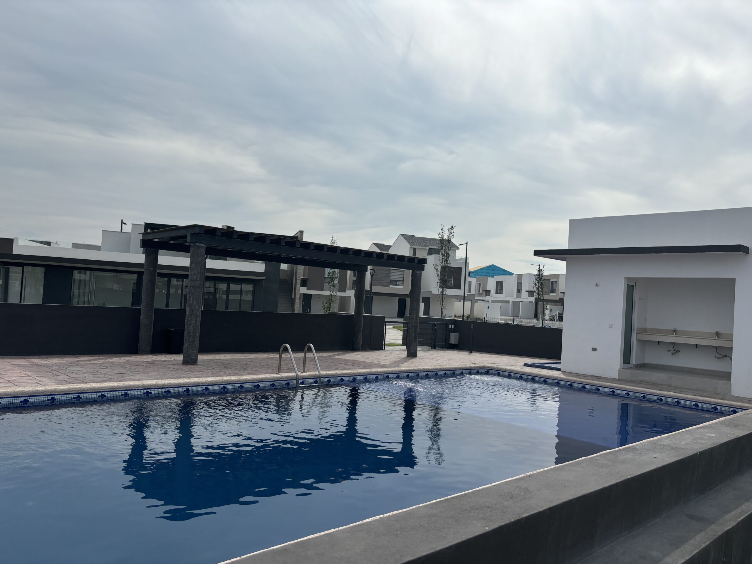 IMG_1690 Manuel G Gamboa